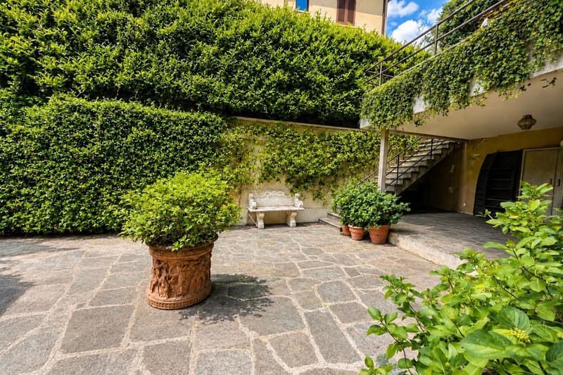 Elegante dimora storica con corte privata a Gentilino (20)