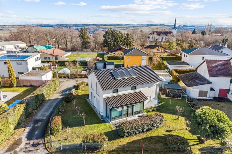 Coup de coeur : villa familiale récente dans un écrin de verdure (2)