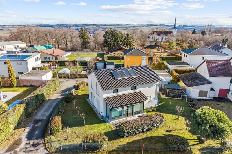 Coup de coeur : villa familiale récente dans un écrin de verdure (2)