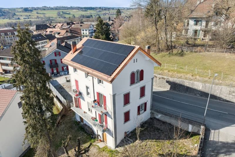 Immeuble de rendement idéalement situé à Oron (10)