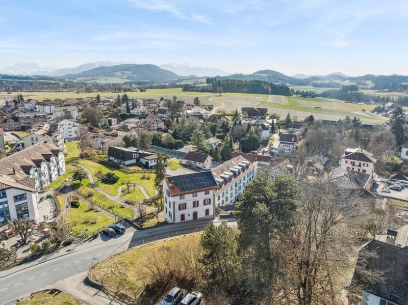 Immeuble de rendement idéalement situé à Oron (13)
