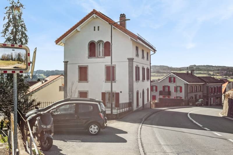 Immeuble de rendement idéalement situé à Oron (9)