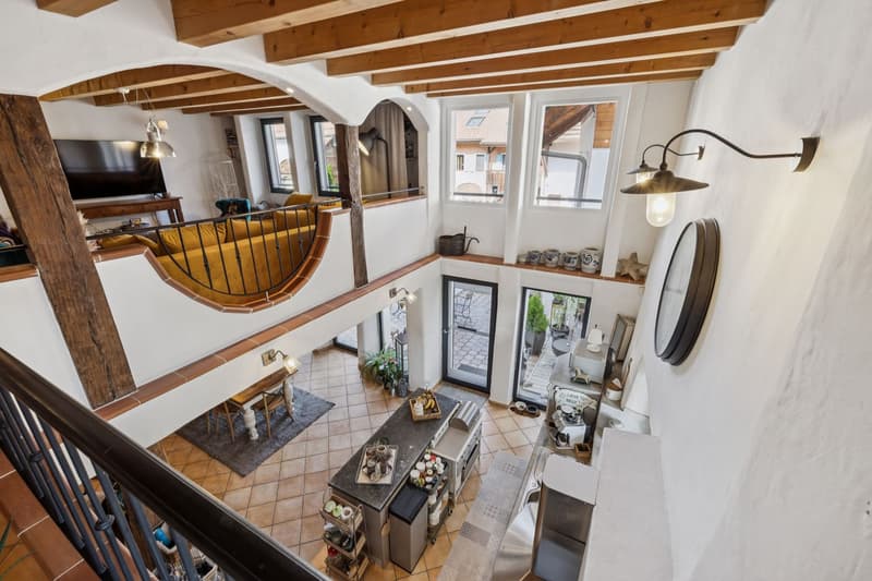 Maison de caractère rénovée avec studio indépendant et beaux volumes (2)