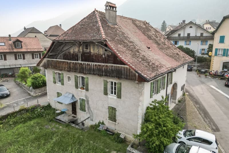 Ensemble immobilier à rénover au coeur de Baulmes, 2'934 m (3)