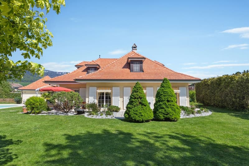 Villa d'architecte 6,5 pièces de 292 m² sur parcelle de 1'792 m² (2)