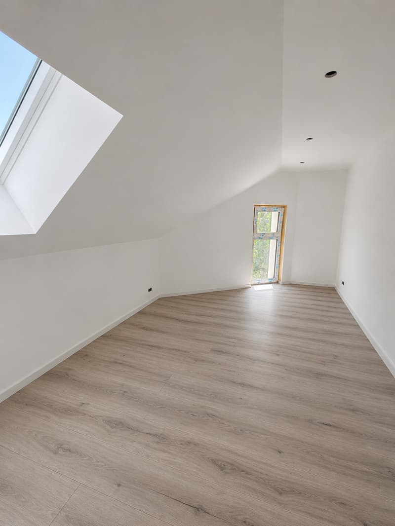 Appartement MINERGIE de 3.5 pièces au combles avec balcon (lot 5) / en (8)