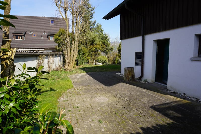 3½-Zi.-Dachwohnung mit Garten & Sitzplatz (11)