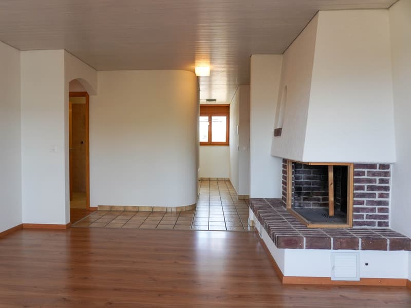 Zentral wohnen in Wohlen: Helle 3½-Zimmer-Wohnung mit Balkon (3)