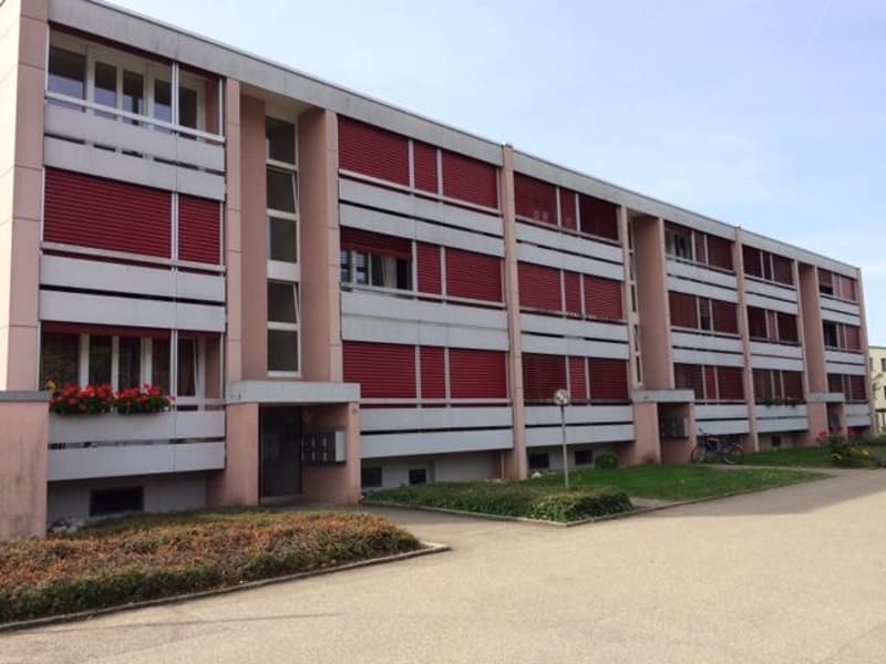 Appartamento di 3.5 locali con due balconi a Langendorf (6)