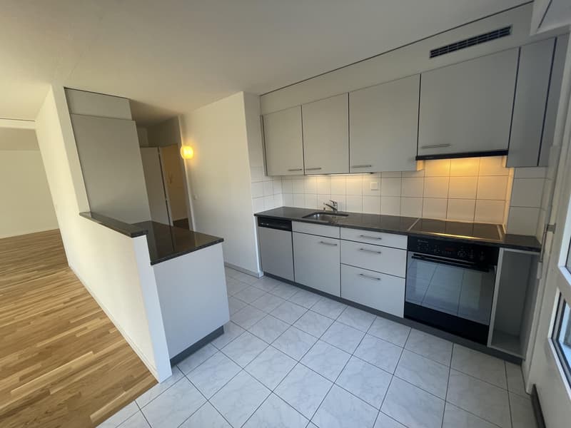 Familienfreundliche 5-Zimmerwohnung in Gümligen (2)