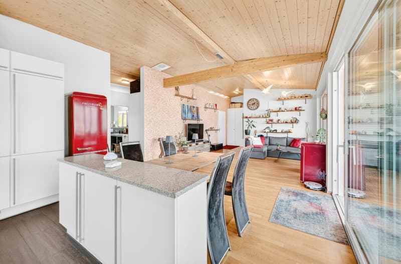 Wohnen über dem Walensee - Sonnige 3½-Zimmer-Dachwohnung mit Panoramablick (3)