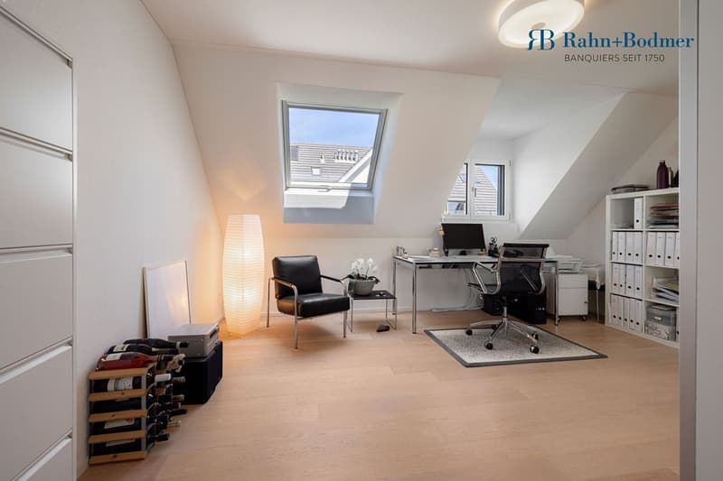 Moderne 4½-Zimmer-Wohnung an sonniger Hanglage (4)