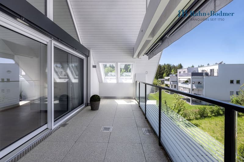 Moderne 4½-Zimmer-Wohnung an sonniger Hanglage (10)