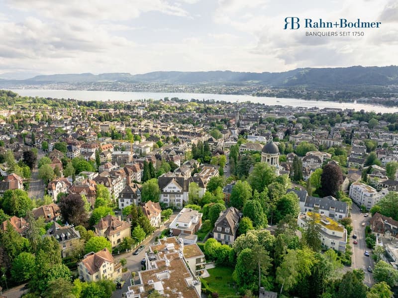 Grosszügige Maisonette-Wohnung mit Dachterrasse an exklusiver Zürichberg-Lage (15)