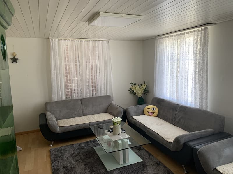 Charmante 3-Zimmer-Altbauwohnung im Herzen von Wil (1)