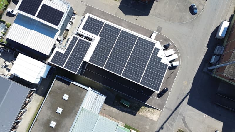 Hier haben Ihre Pläne Platz: Moderne Garagenbox (6)