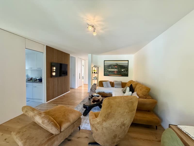 Elegante 3.5-Zimmer-Wohnung an ruhiger Sonnenberglage (2)