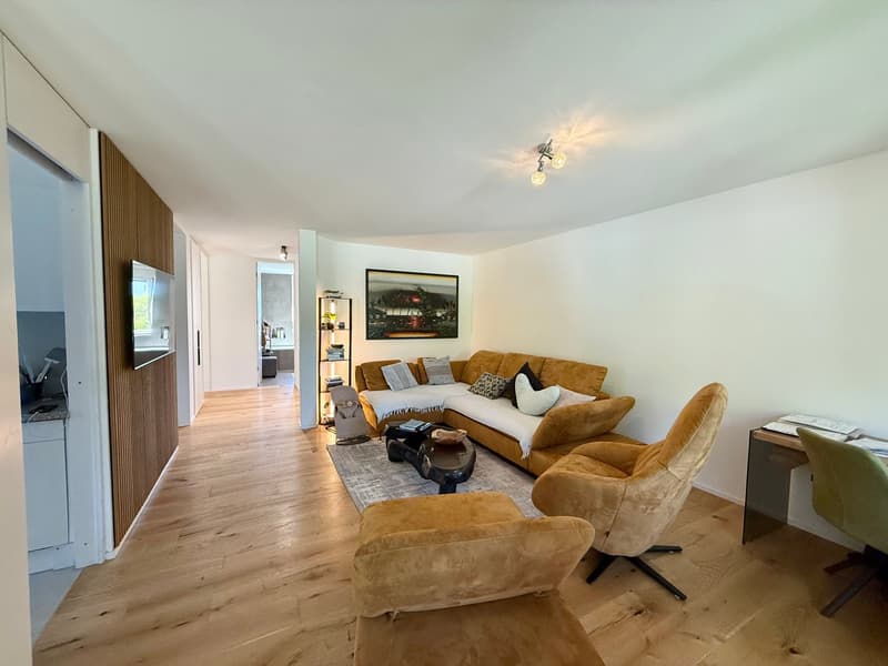 Elegante 3.5-Zimmer-Wohnung an ruhiger Sonnenberglage (3)