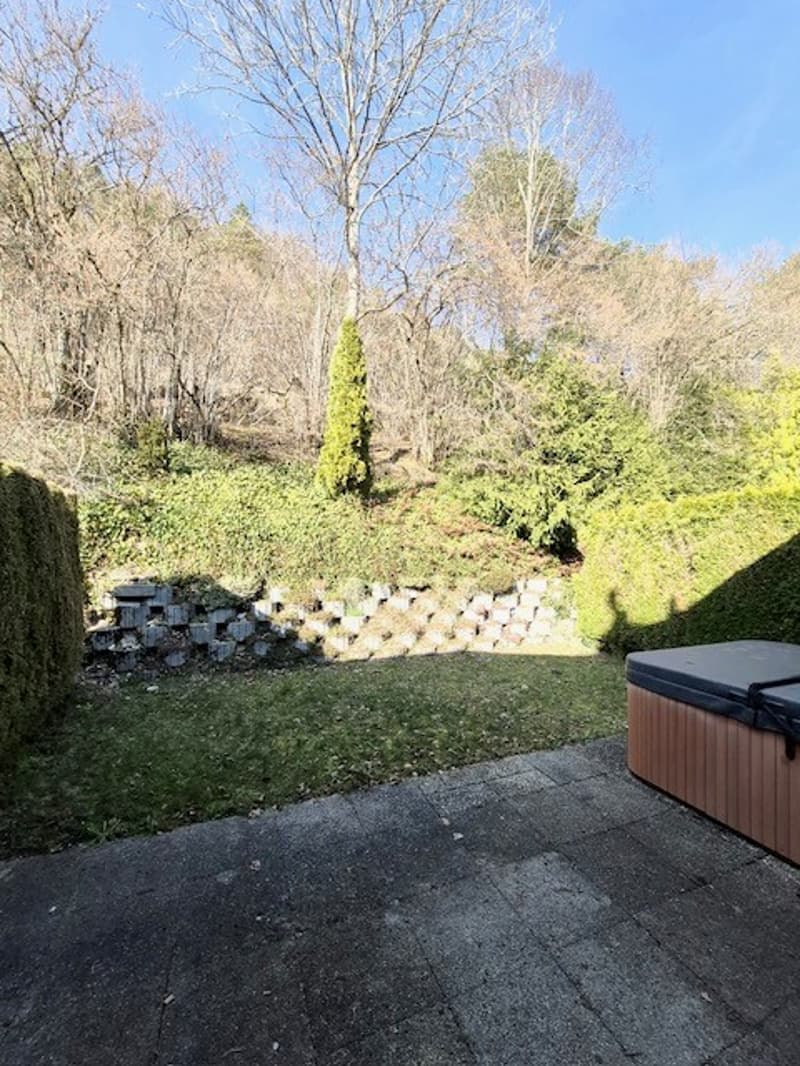 Villa mitoyenne 6 pièces avec terrasse, vue dégagée et garage (8)