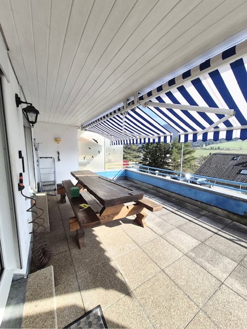 Villa mitoyenne 6 pièces avec terrasse, vue dégagée et garage (9)