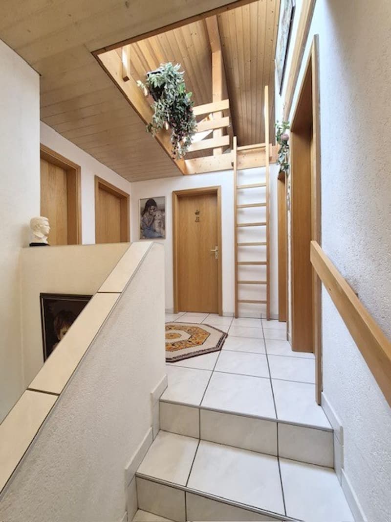 Villa mitoyenne 6 pièces avec terrasse, vue dégagée et garage (6)