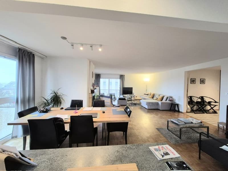 Appartement de 161 m² avec vue lac – volumes et potentiel à St-Blaise (4)