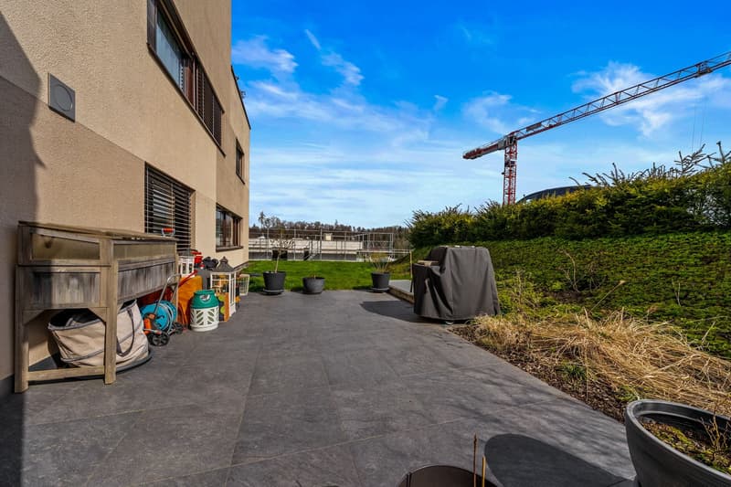 4.5-Zimmer-Gartenwohnung mit 50 m² Terrasse in Gränichen kaufen (2)