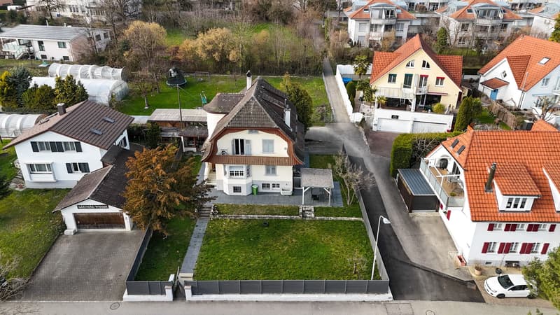 Zweifamilienhaus (2 Einheiten) mit grossem Garten in Bettlach kaufen (2)