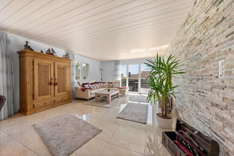 Modernisiertes 5-Zimmer-EFH mit Pool in Langendorf kaufen (8)