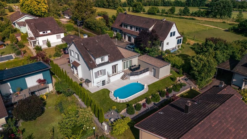 Modernisiertes 5-Zimmer-EFH mit Pool in Langendorf kaufen (3)