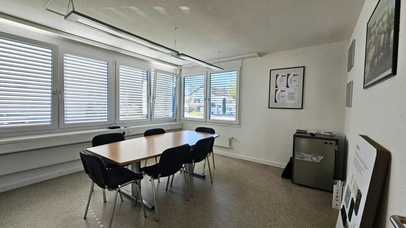 Attraktive Büro- und Gewerberäume in Altendorf - flexibel, hell und preiswert (2)