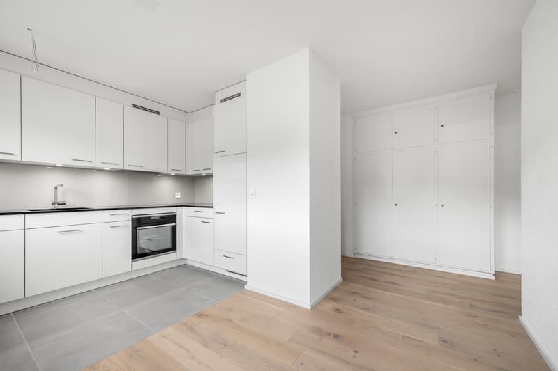 Appartement moderne 3.5 pièces directement à la gare de Liestal (2)