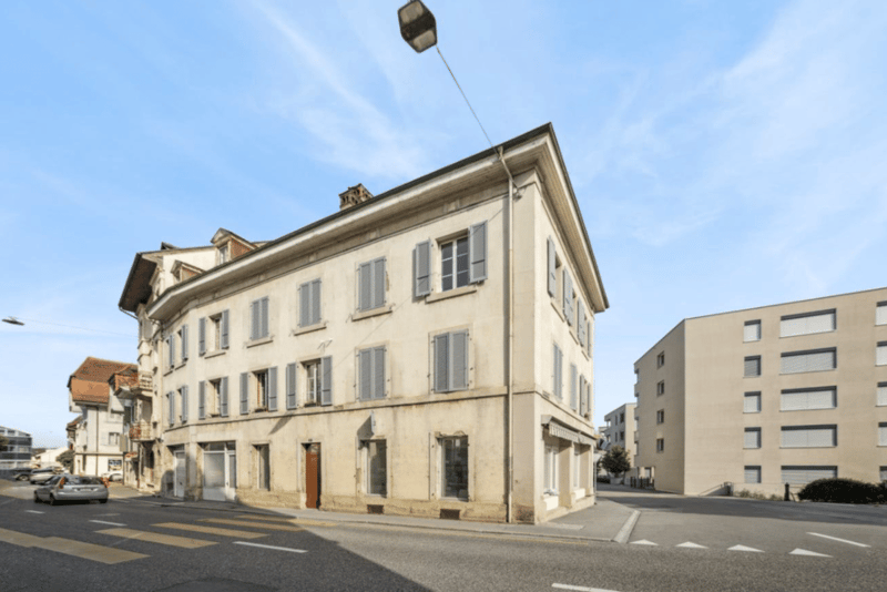 Spacieux appartement de 5 pièces rénové à Payerne (1)