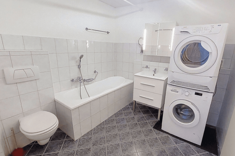 Spacieux appartement de 5 pièces rénové à Payerne (14)