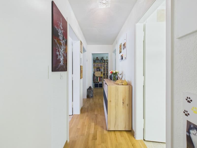 Charmante 3.5 Zimmer Wohnung im EG (5)
