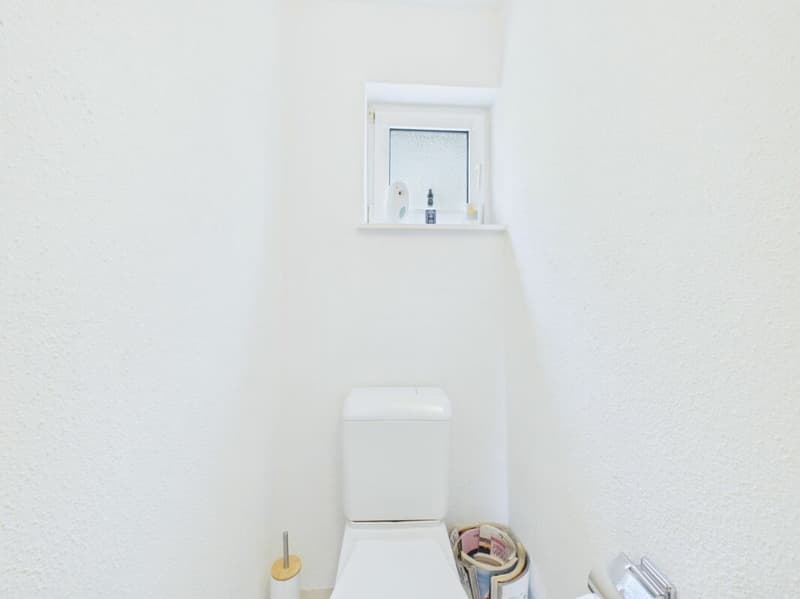 Helle 4.5 Zimmer Wohnung an ruhiger Lage im 1.OG (10)