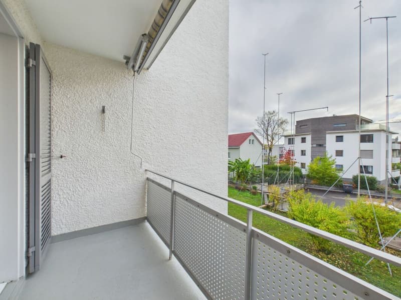 Befristete 3.5 Zimmer Wohnung in Seebach (6)