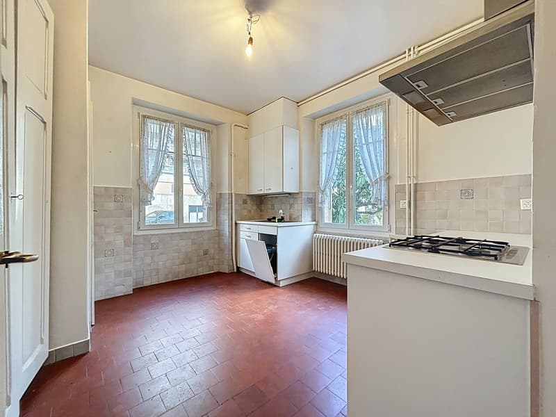 Maison de caractère de 3 appartements avec vue sur le lac (6)