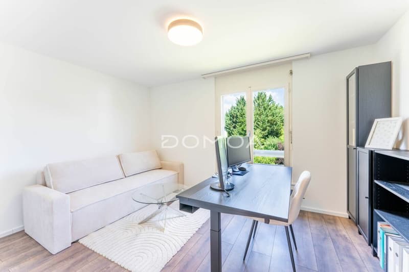 Attique 4,5 pièces rénové avec grande terrasse - Luminosité, cachet et confort ! (10)