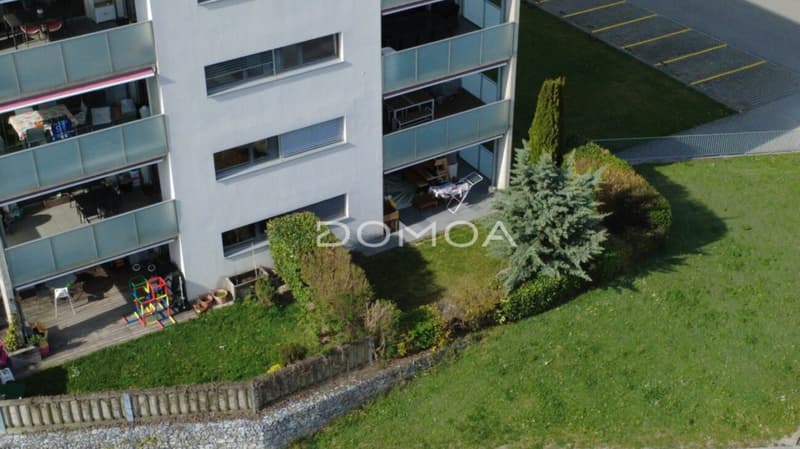 Bel appartement de 4,5 pièces avec terrasse et jardin (8)