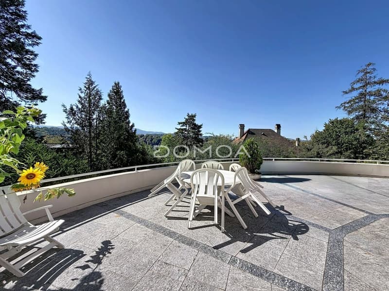Propriété de caractère avec piscine intérieure et accès privé à la forêt (5)