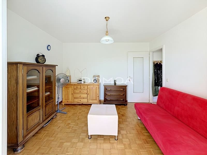 Bel appartement de 2,5 pièces au 3? étage (3)