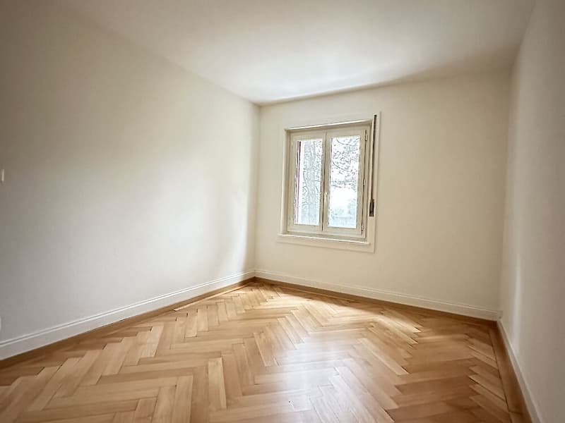 Renovierte 2.5-Zimmerwohnung im Beaumont-Quartier (13)