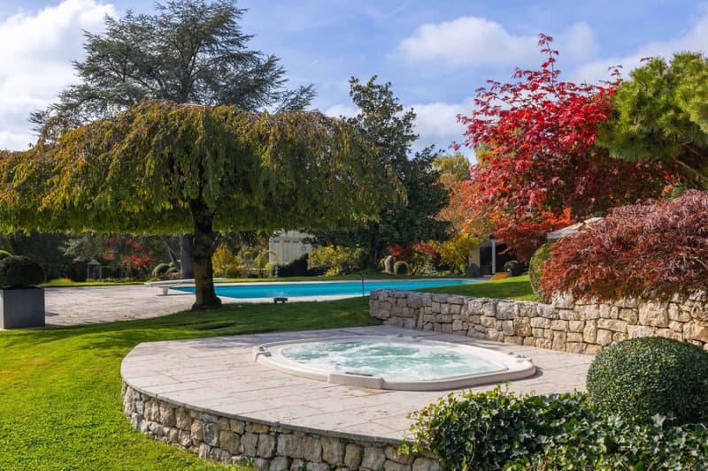 Demeure vaudoise de prestige avec piscine, spa et vue sur le lac (12)