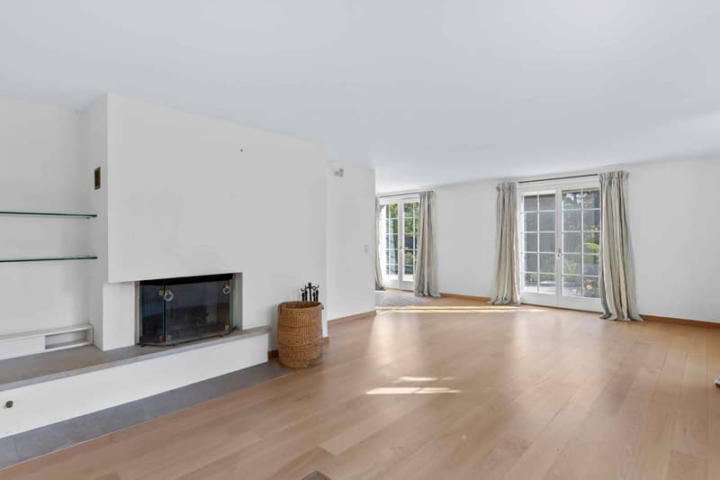 Villa indépendante avec jardin, véranda et potentiel constructible (5)
