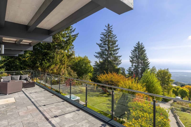 Villa contemporaine à Arzier Vue panoramique & performance énergétique (2)