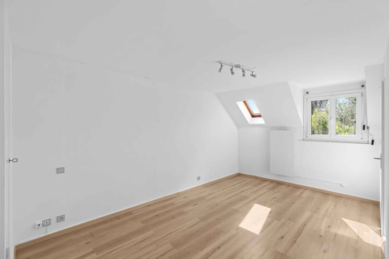 Elégante villa rénovée avec grand jardin à l'abri des regards et studio privé à Commugny (12)