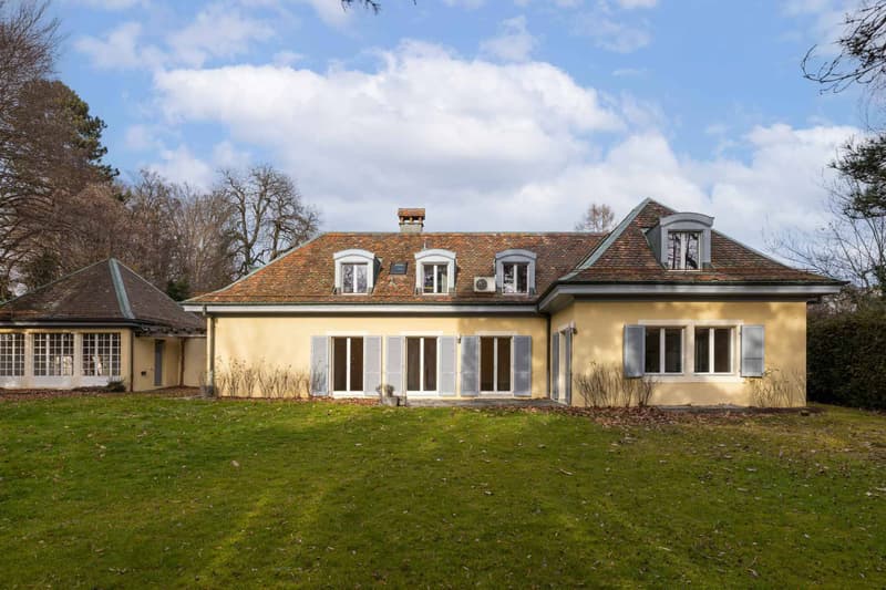Lausanne  Maison familiale rénovée avec jardin d'exception (13)