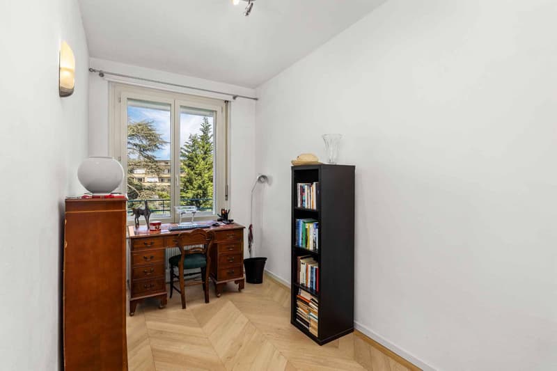 Appartement rénové dans une résidence de standing (11)