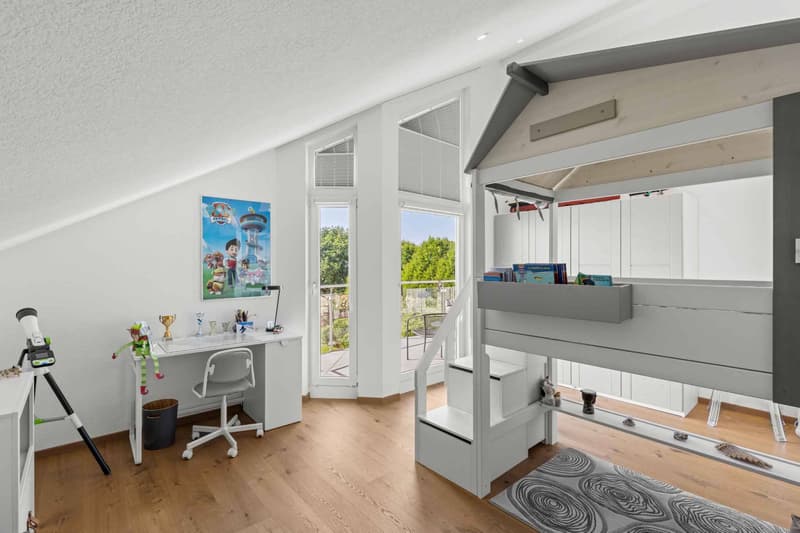 Villa moderne avec piscine et vue sur le lac, les Alpes et le Jura (12)